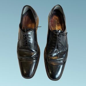 Johnston & Murphy size 9.5 dress shoes.